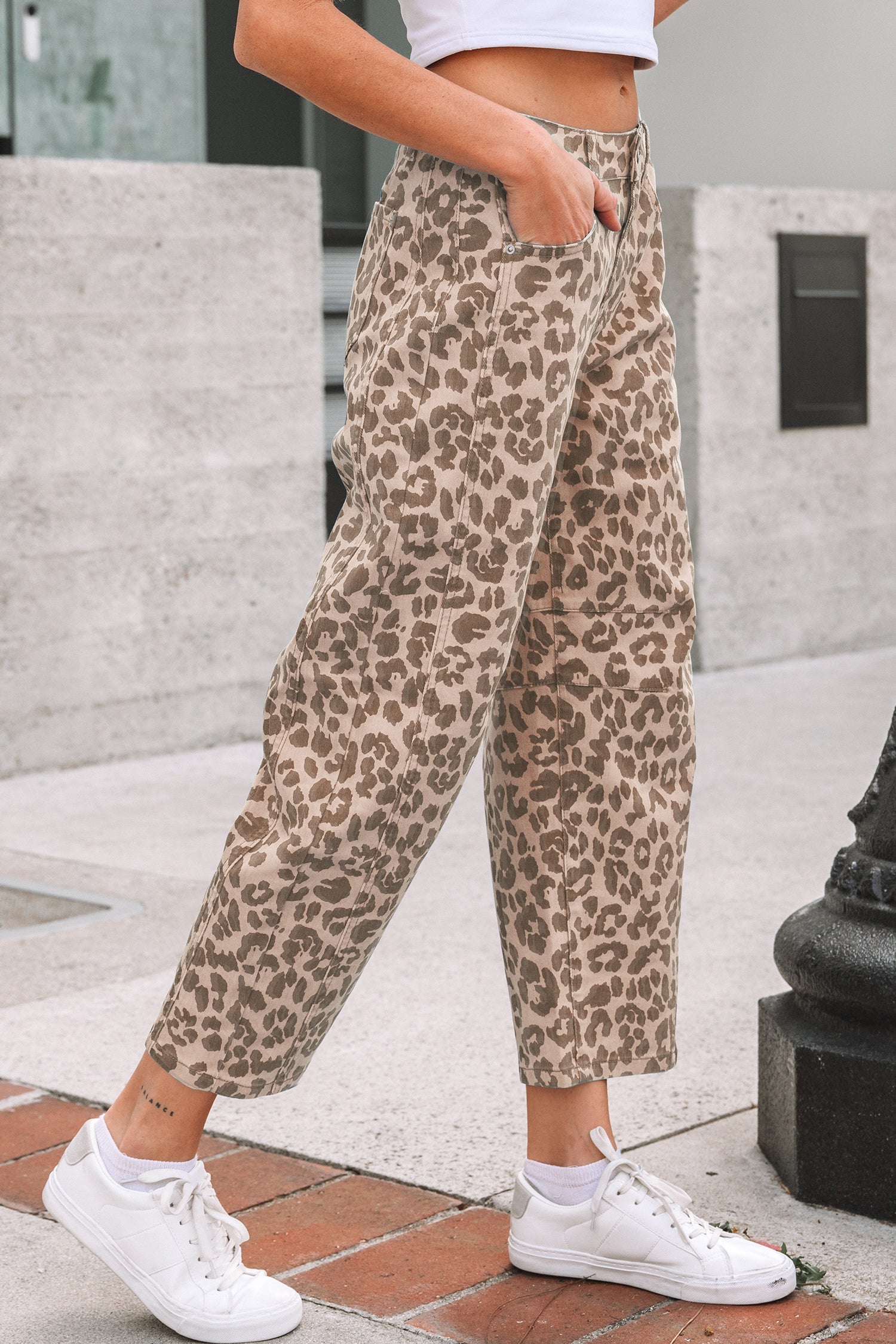 Winnie Print Straight Loose Jeans