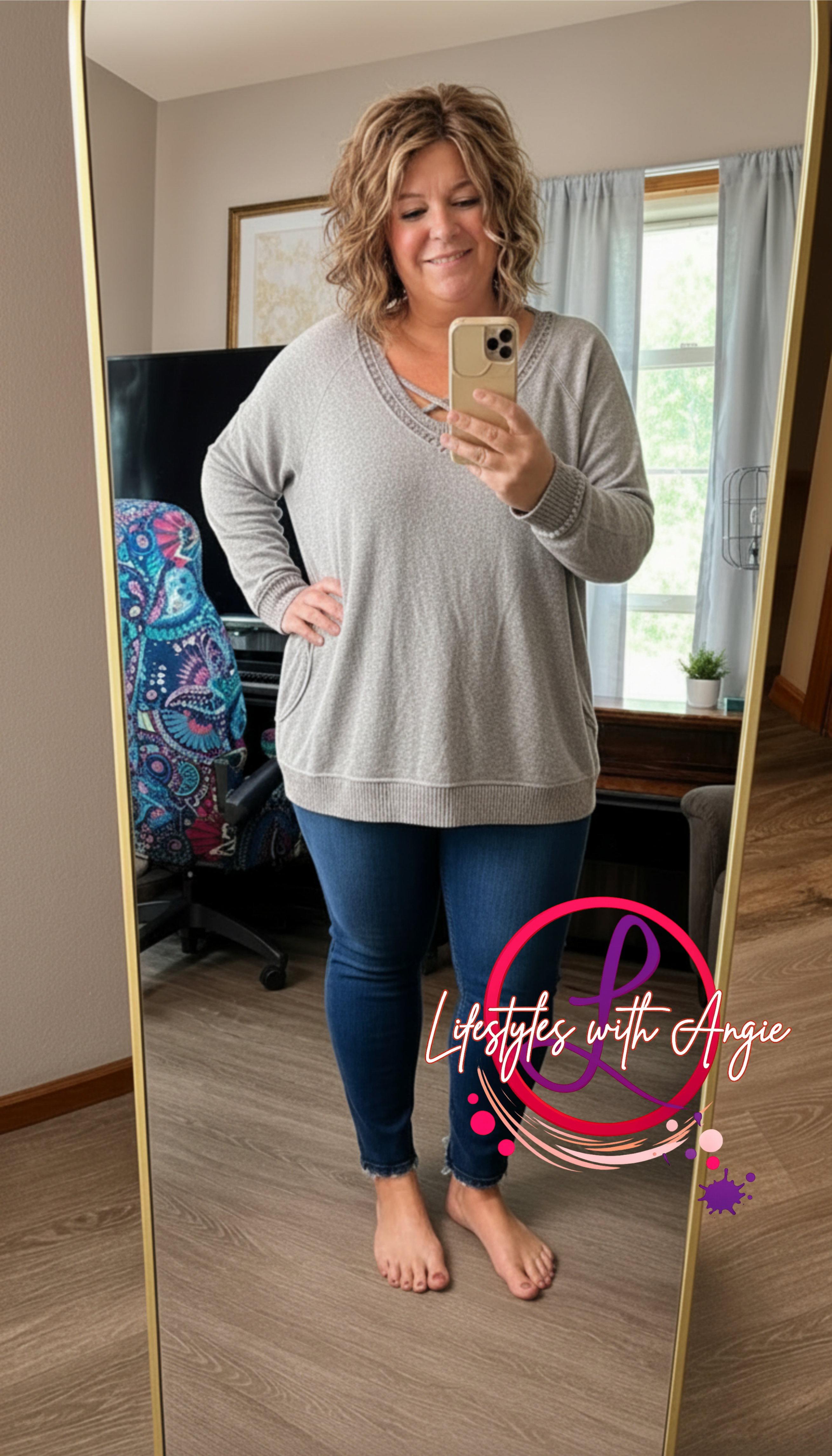 Catos Lightweight Sweatshirt with Trim Detail and Pockets
