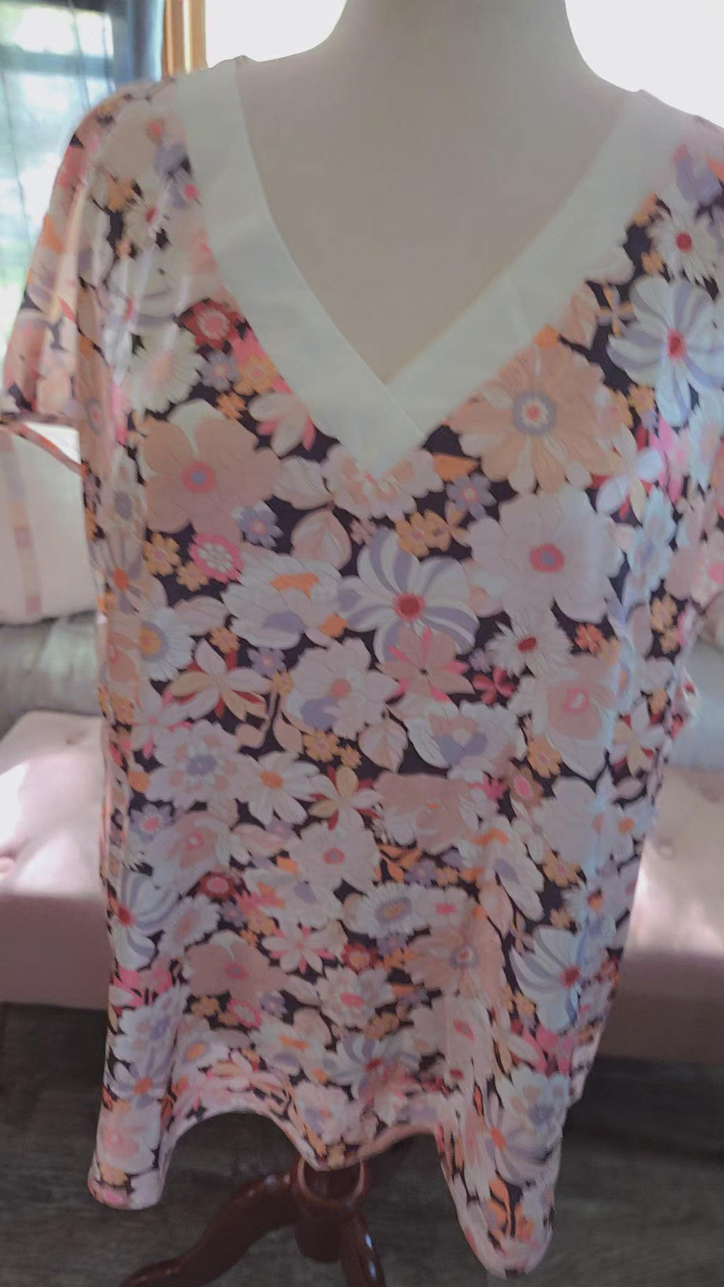 Hadley- Satin V Neck Plus Top